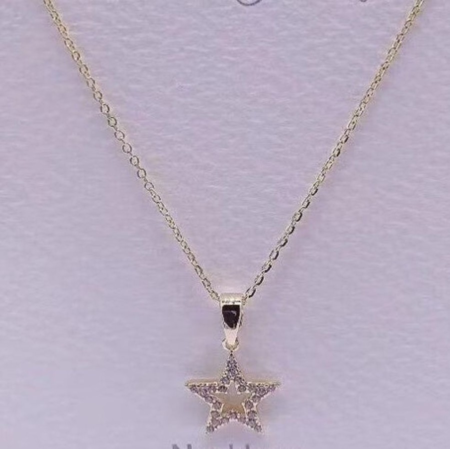 Fashion Minitopia | Petite Star Necklace